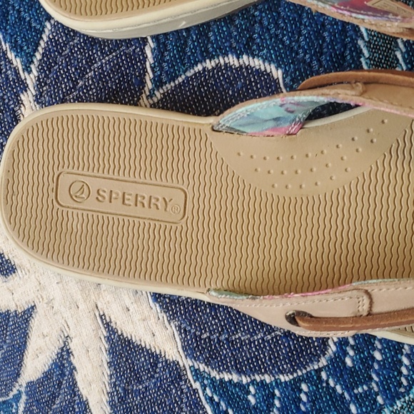 Sperry flip flops - Picture 3 of 5